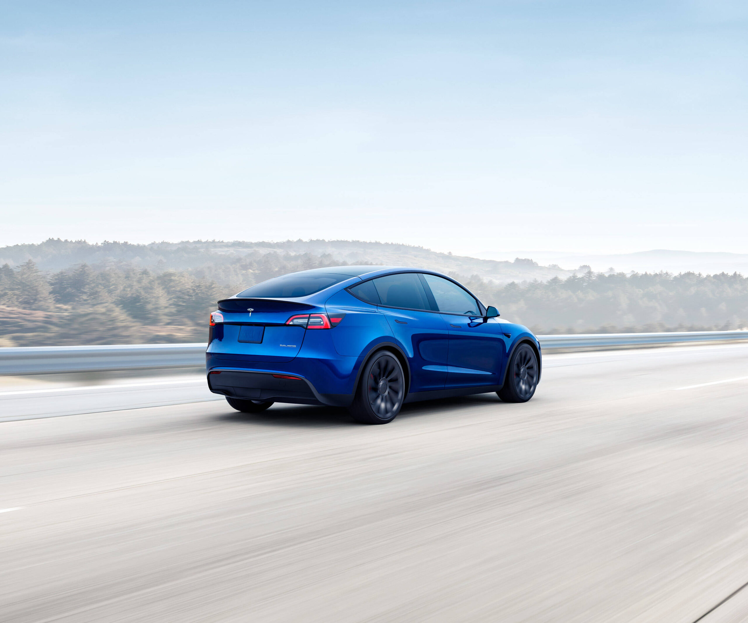 Ремонт, обслуживание и програмирование Tesla Model Y